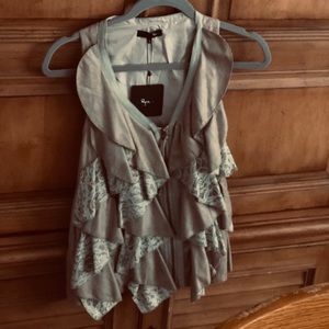 MAKE OFFER NWT RYU vest
